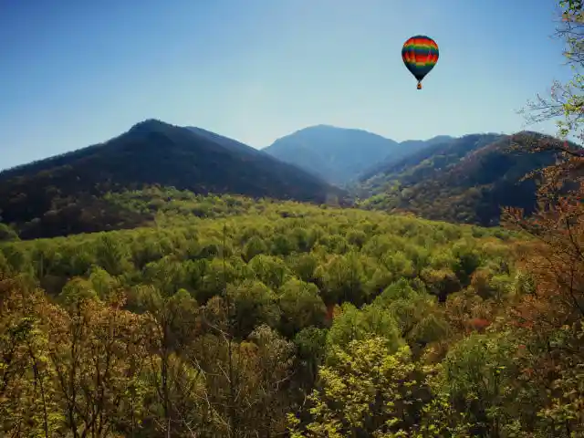 scenic view of Highlands NC mountain ranges